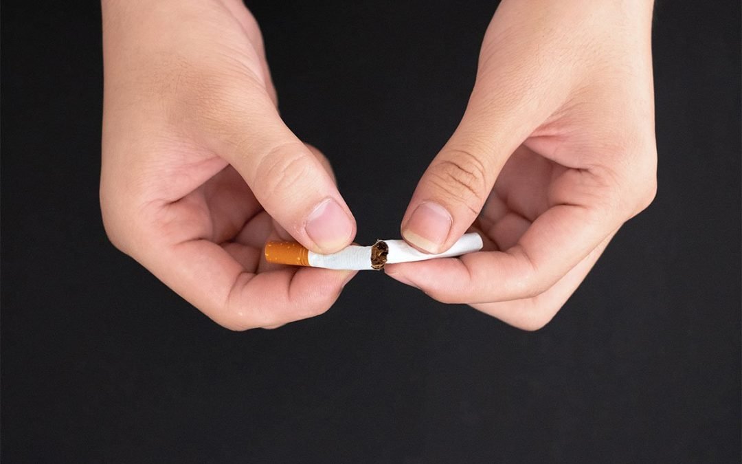Top 5 Reasons to Quit Smoking Now from your North Lakes dentist